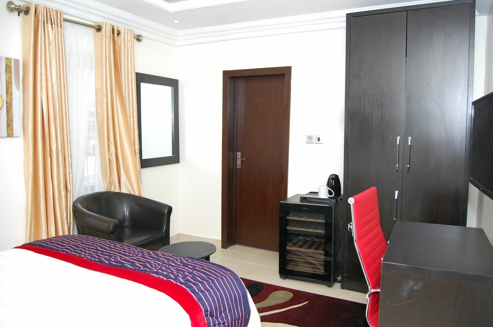 The Montrose Hotel Lekki Exterior foto